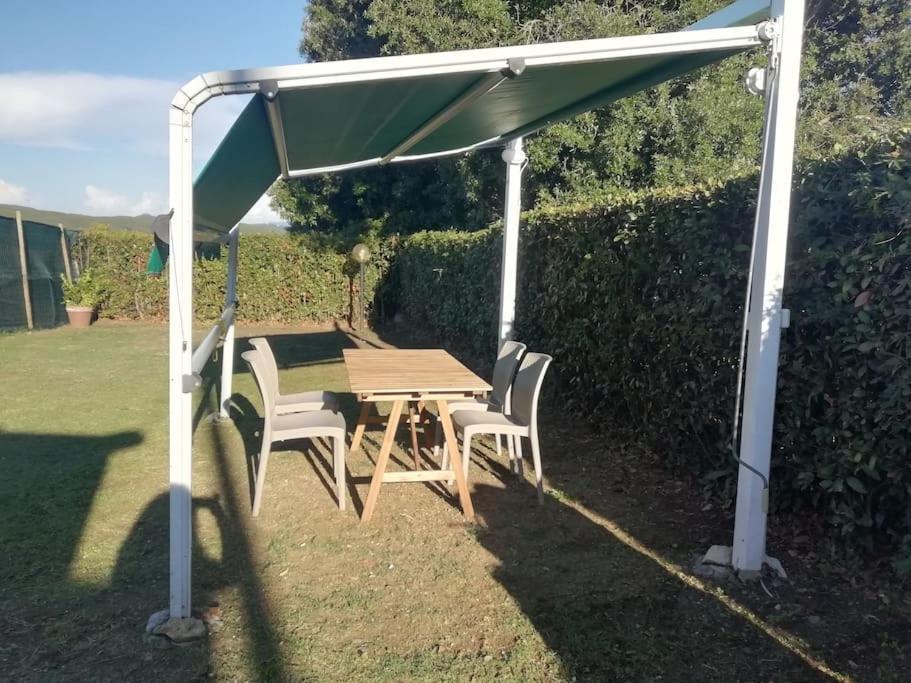 Villetta A Schiera Nei Pressi Del Mare Livorno Luaran gambar